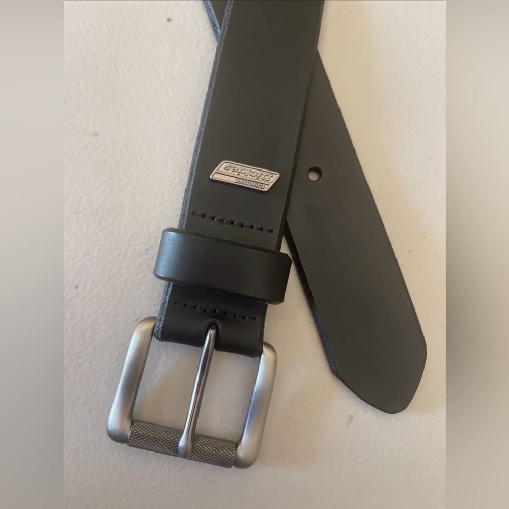 Dickies Genuine Leather Belt Smooth Black Silver Buckle Waist Size 40